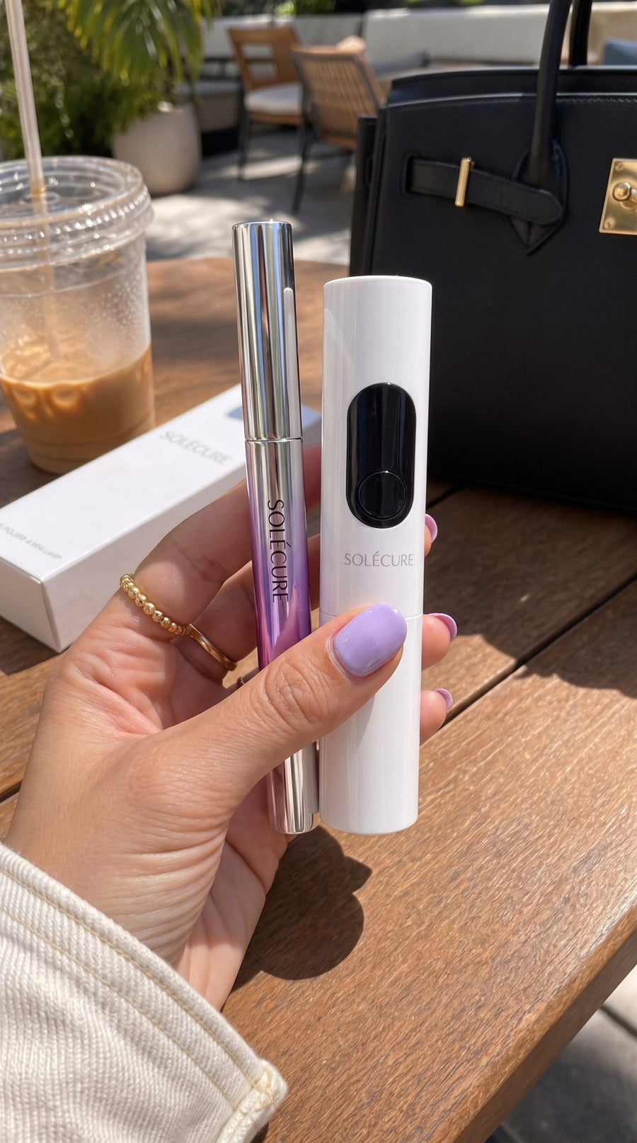 SOLÉCURE stylo vernis gel et mini lampe UV